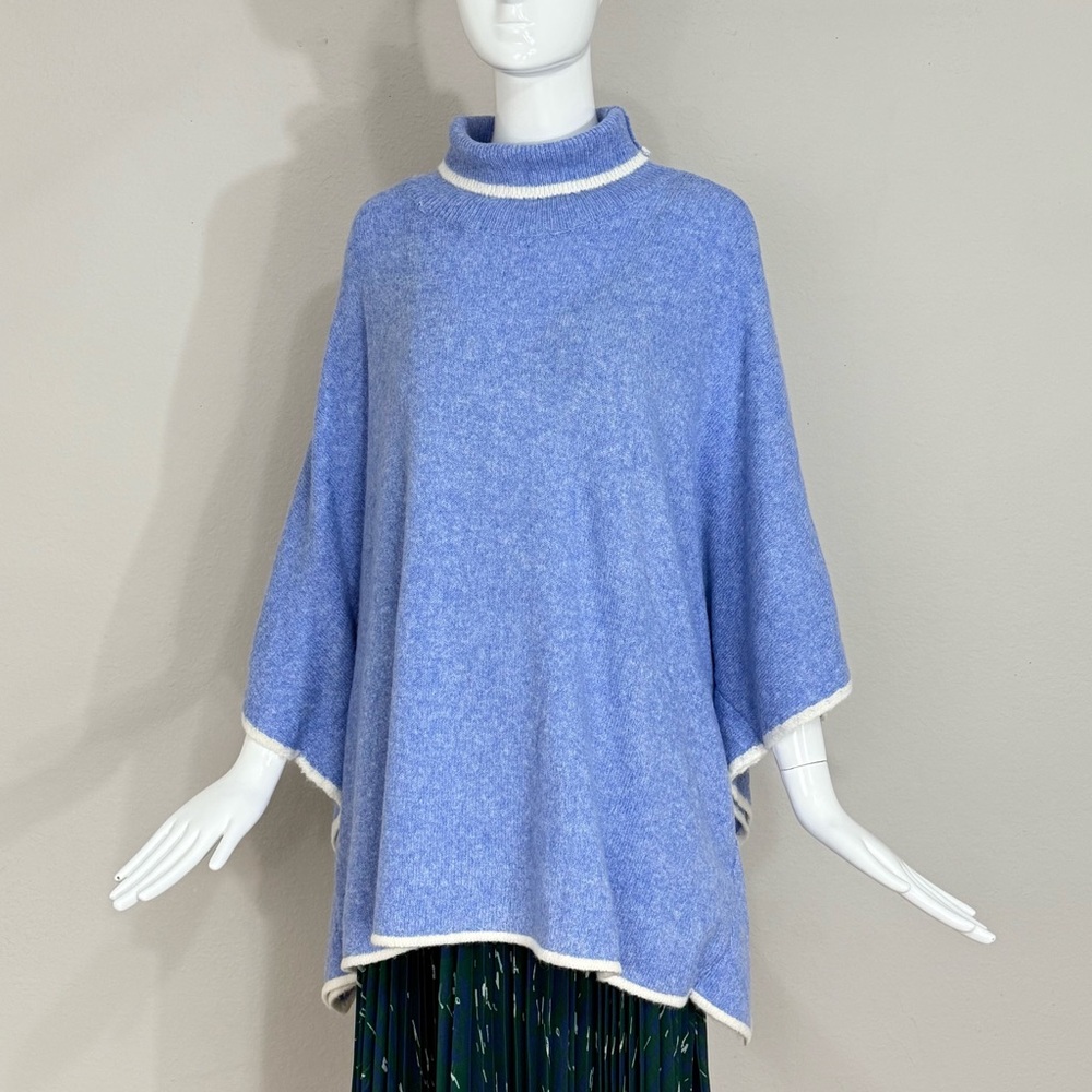 NWT J.Marie Knitted Poncho Sweater Baby Blue Soft Sweater Size S/M Kimono Sleeve